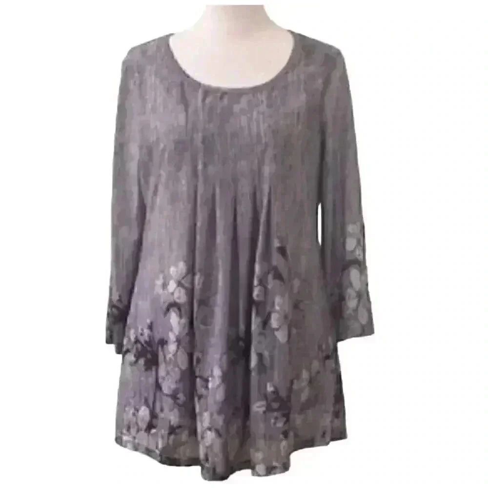 Timeson Women's Gray Poly/Spandex Floral Relaxed Fit Top NEW